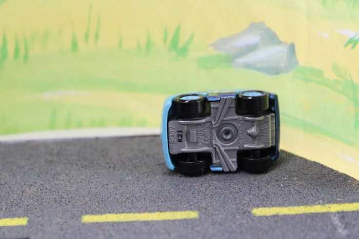 Disney Pixxar cars mini racer Cal Weather - photo numéro 10