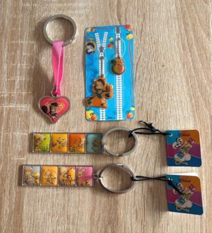 Lot portes clefs neuf collection Diddl & bijoux neufs