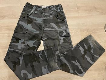 pantalon militaire bleu et gris
