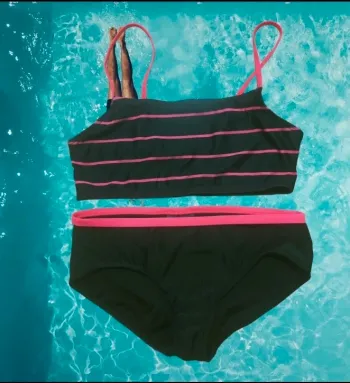 Maillot de bain 2 pièces 12-14 ans