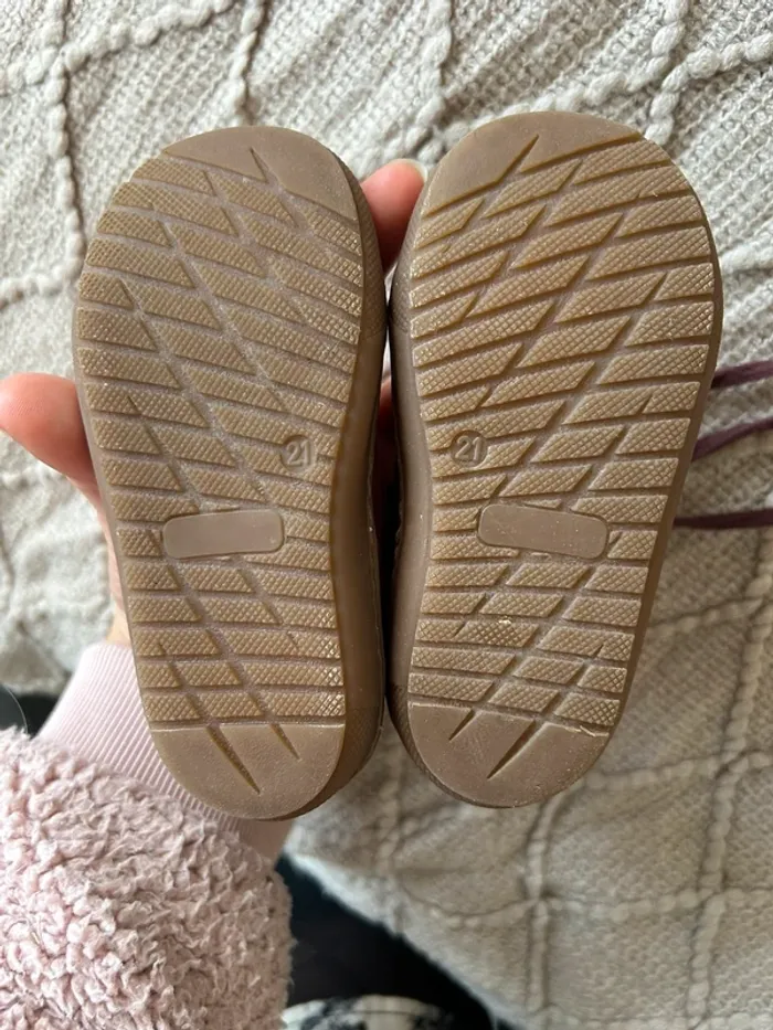 Chaussures bébé t 21 - photo numéro 3