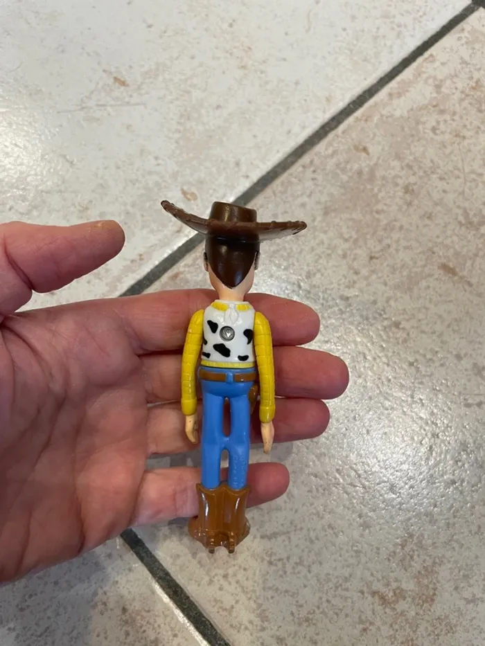 Figurine Woody Toy Story - photo numéro 4