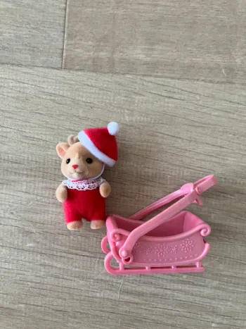 Figurine Sylvanian families Rennes de Noël bébé