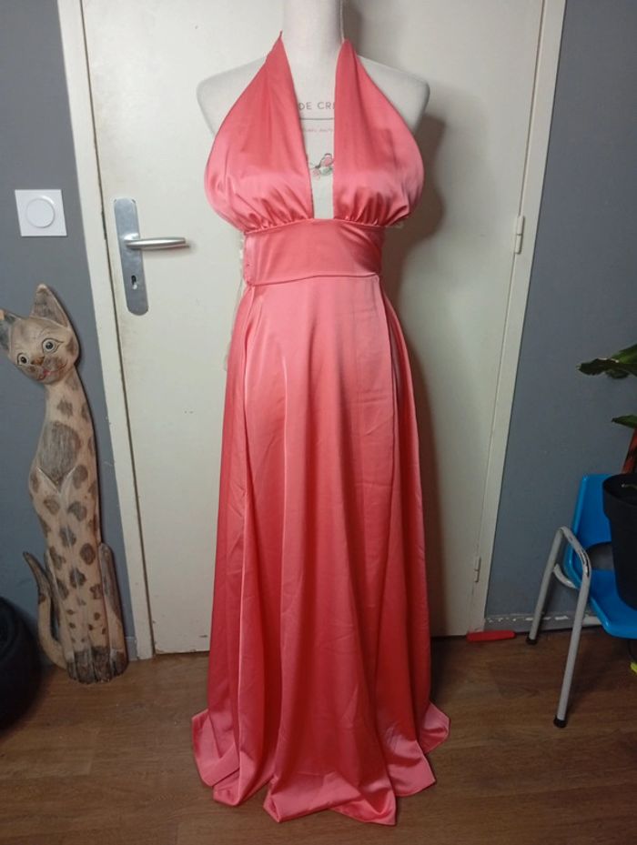 Magnifique robe longue satiné porte feuille taille unique Insta Girl