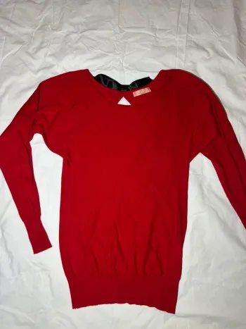 Pull rouge l. C fashion