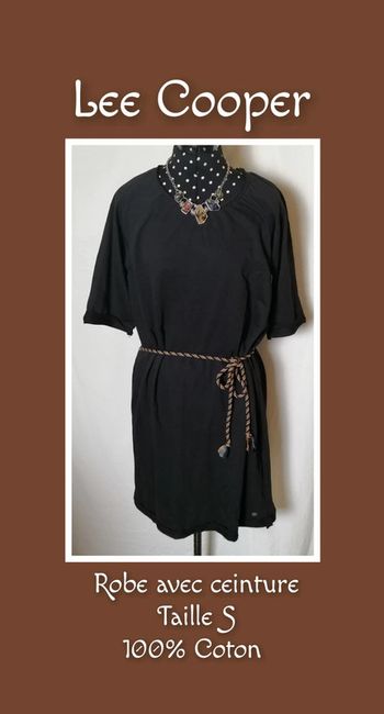 Robe noire coton avec ceinture marron taille S Lee Cooper