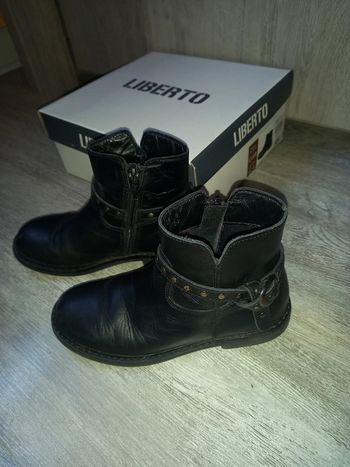 bottine en cuir noire liberto pointure 29