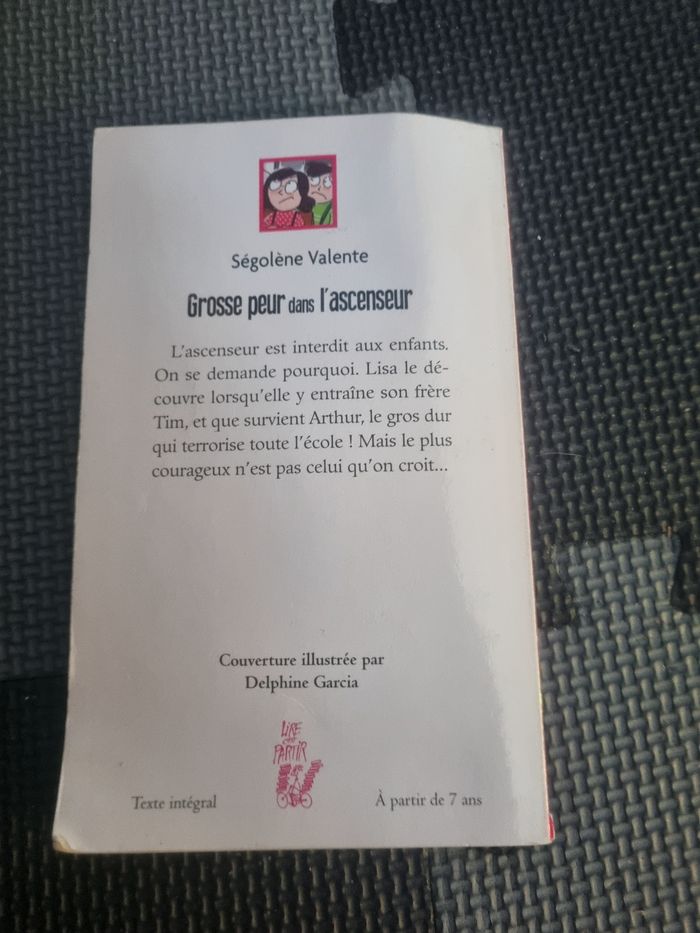 Petit roman enfant Grosse peur dans l'ascenseur dès 7ans - photo numéro 2