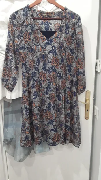 Robe t M, L de chez break neuve