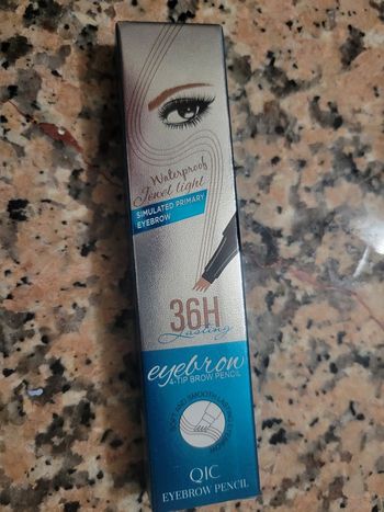 Crayon pour sourcils neuf