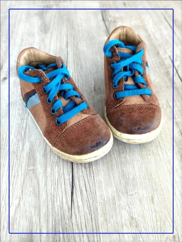Chaussures taille 22