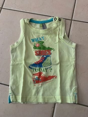 T shirt sans manches