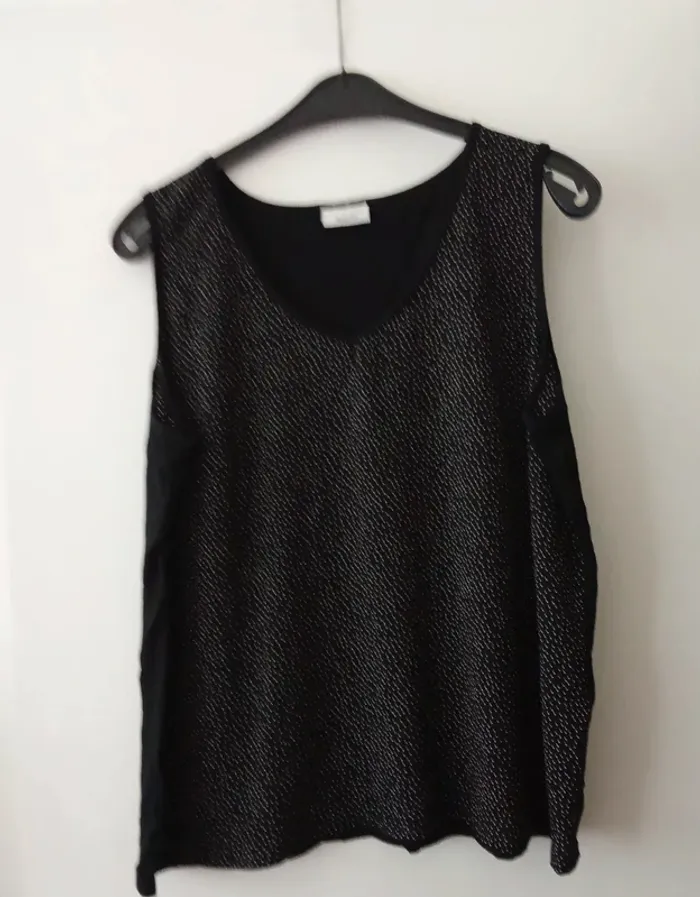 Débardeur femme ⭐ très bon état ⭐ Taille 50-52 ⭐ C&A