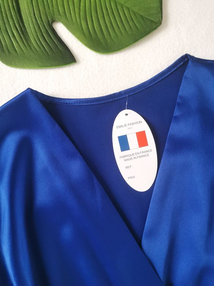 Maxi dress, robe longue satinée bleu roi Émilie Fashion Paris Taille Unique - photo numéro 2