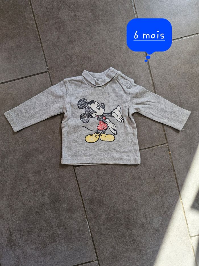 T-shirt