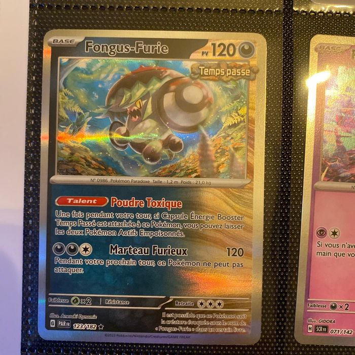Carte Pokémon holographique  fongus furie