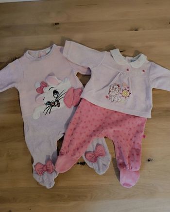 Lot de 2 pyjamas velours  Disney fille 1 mois