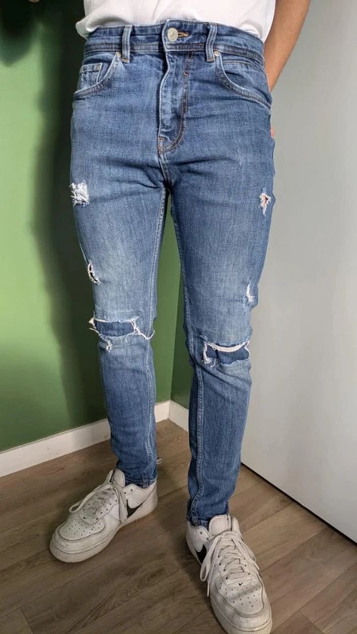 Pull & Bear - Jean troué