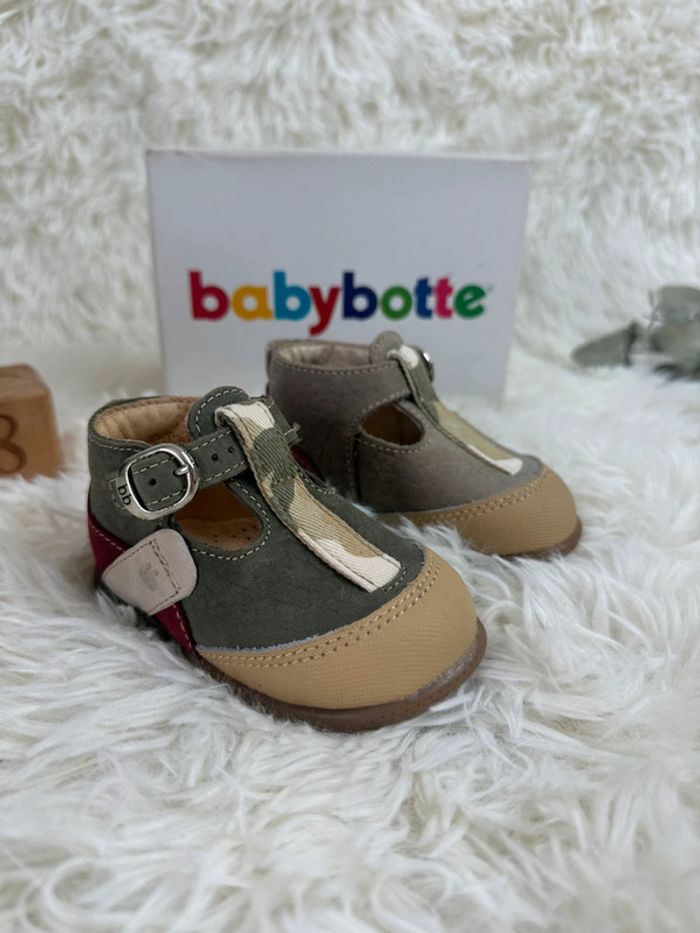 Paire de chaussures Babybotte taille 18 - photo numéro 2