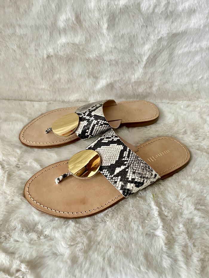 Tongs en cuir imprimé python Minelli pointure 37