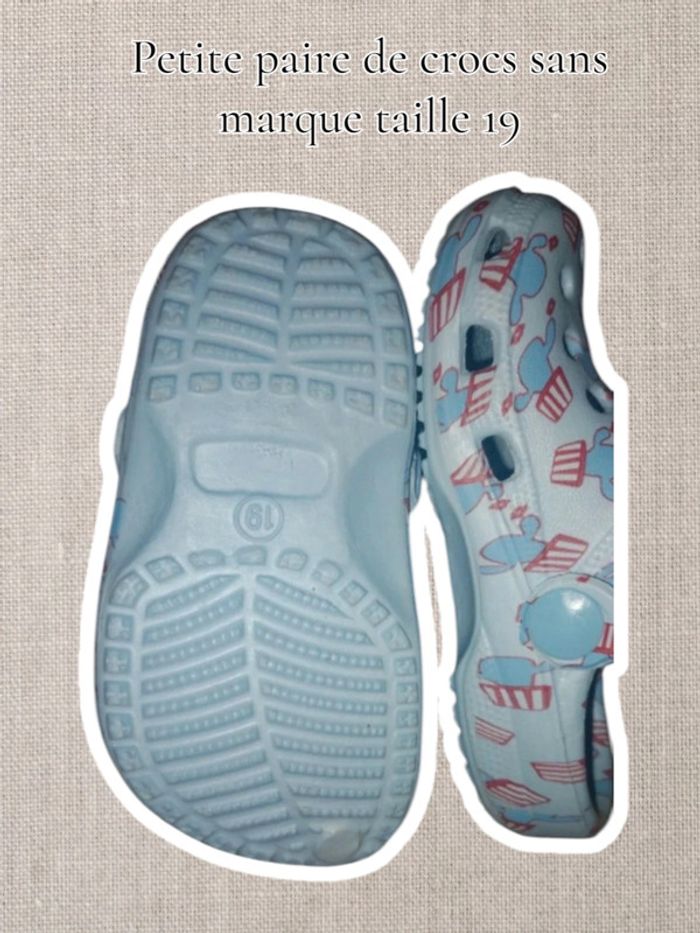 Petite paire de crocs - mixte - sans marque taille 19 - - photo numéro 3