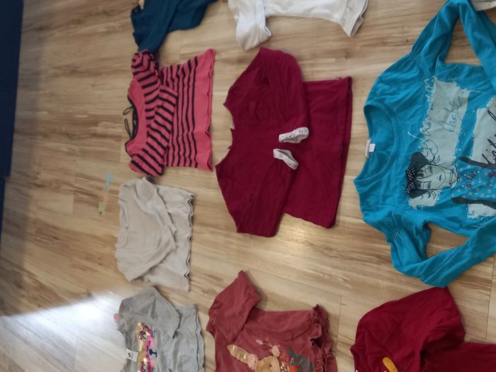 Lot 10 Tshirt manches longues 4 ans - photo numéro 2