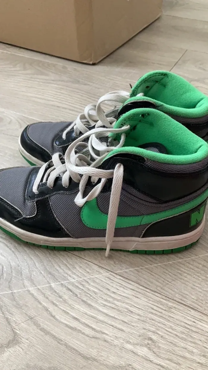 Nike montantes - photo numéro 2
