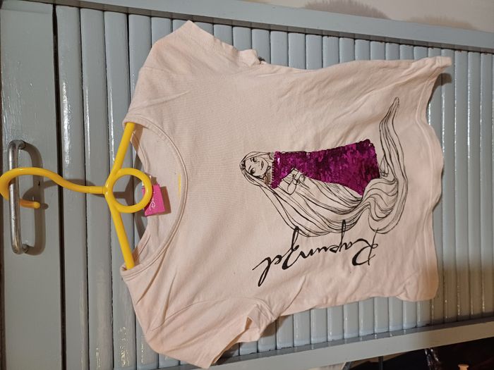 7 tee shirts filles Taille 5 ans - photo numéro 2
