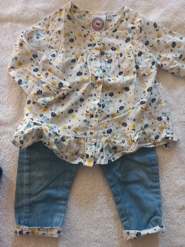 Ensemble gilet/blouse/pantalon taille 6 mois - photo numéro 2