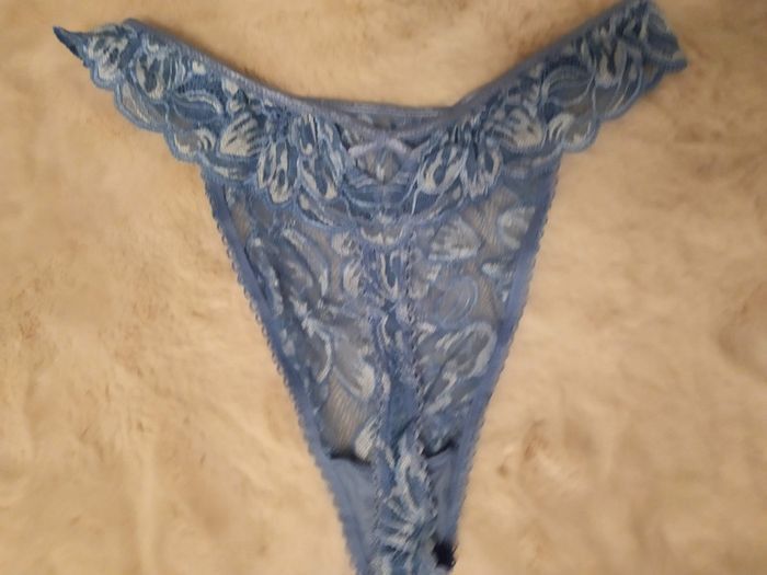 Tanga bleu pâle fleuri - photo numéro 3