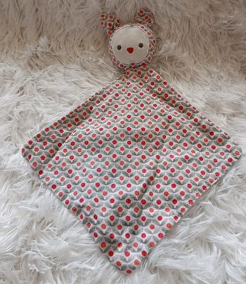 Doudou lapin plat losange gris à pois rouge et orange- Obaibi 