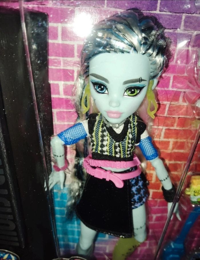 Poupée Monster High Frankie Stein - photo numéro 4