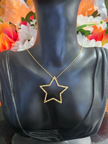 Sautoir avec son étoile en acier inoxydable