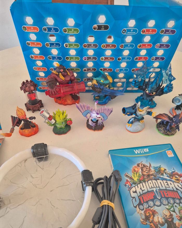 Skylanders trap team wii u avec socle et 13 figurines - photo numéro 3