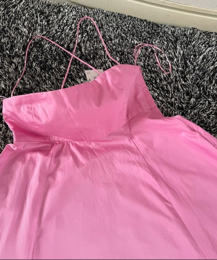 Robe ZARA neuf - photo numéro 2