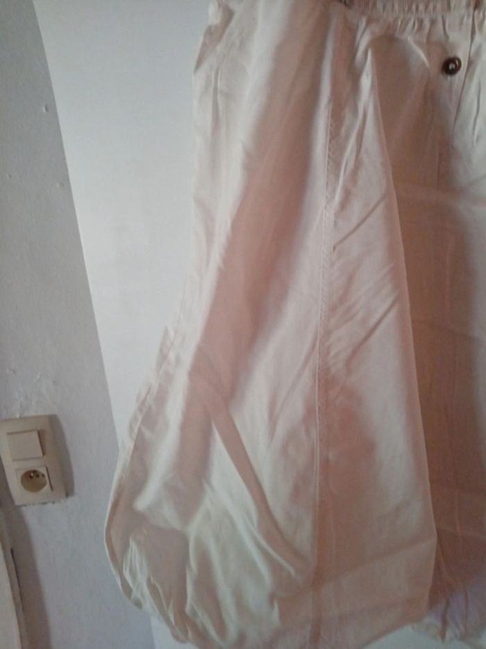 Jolie robe blanche. 12 ans - photo numéro 3