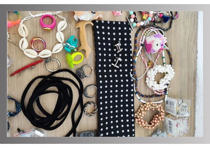 Gros lot de bijoux et autres accessoires - photo numéro 8