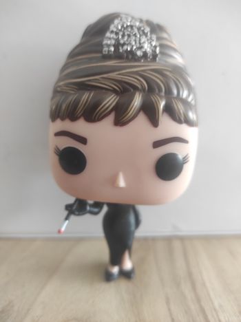 Figurine Funko pop Holly Golightly 380 SANS boîte ( Audrey Hepburn , Breakfast At Tiffany's )