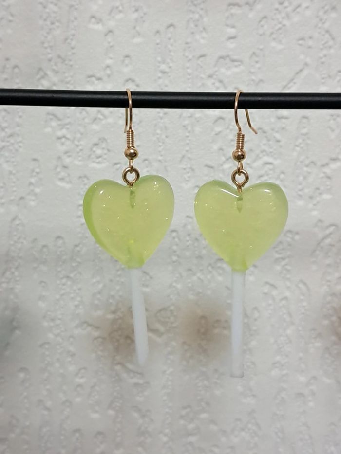Boucle d'oreille sucette vert