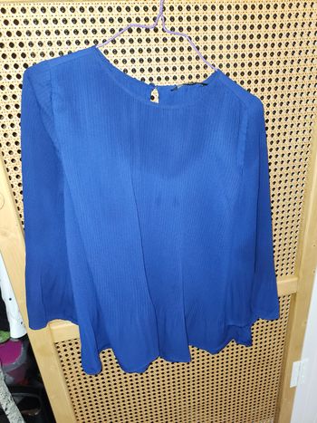 Blouse bleu only