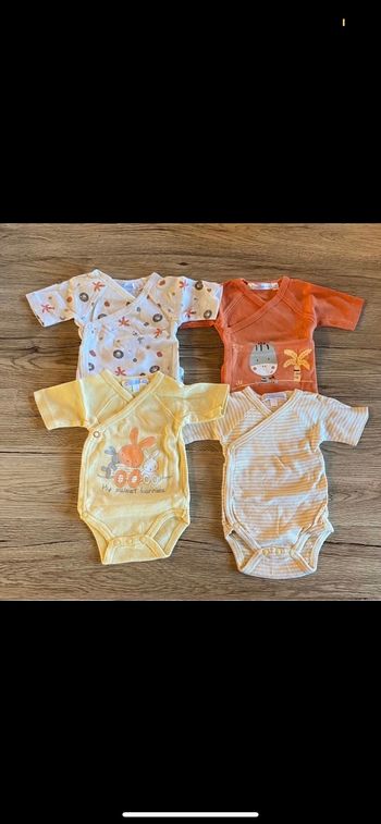 Lot de bodys été 1 mois