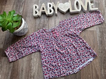 - Haut ML U tout petit     - 6 mois - Très bon état 