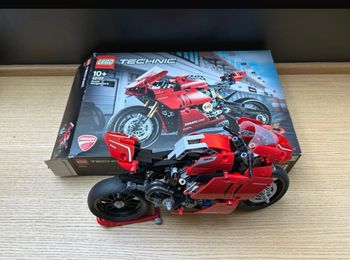 Lego Technic moto ducati
