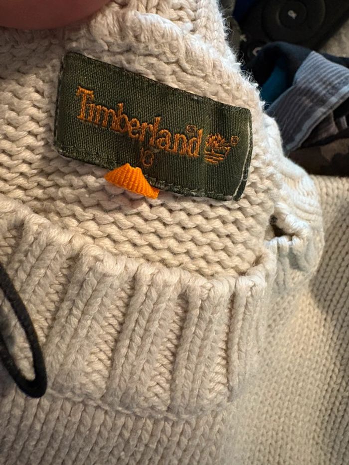 Pull timberland 10 ans blanc cassé très bon état - photo numéro 2