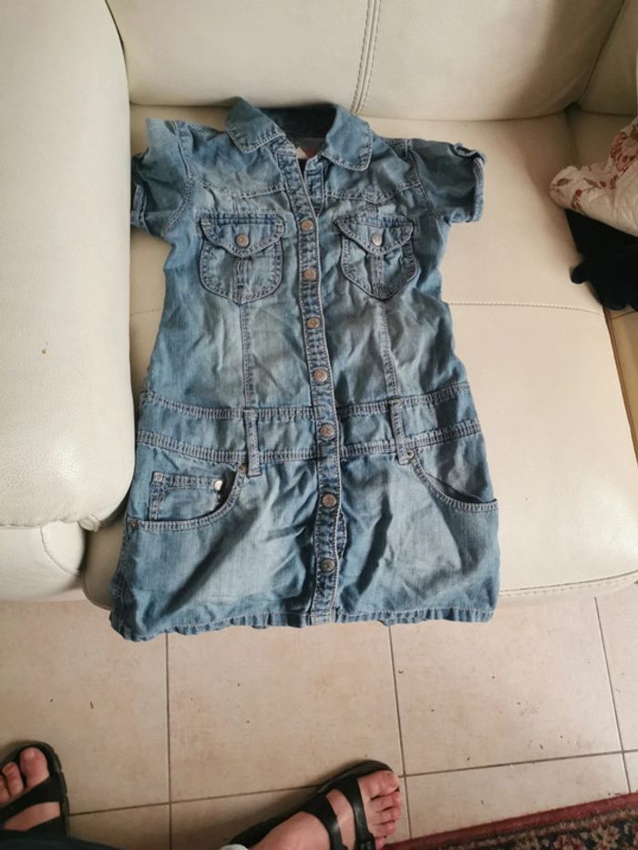 Petite robe en jean Now en 8 ans pressions