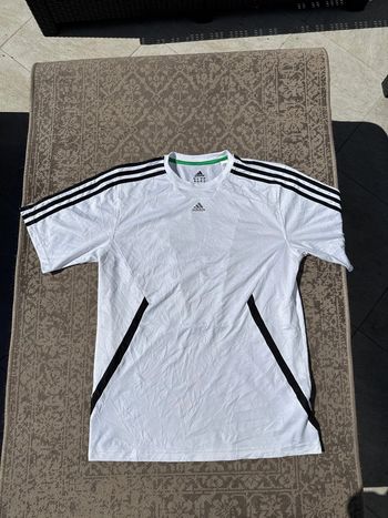 T-shirt Adidas blanc à rayures noires – Taille M Homme