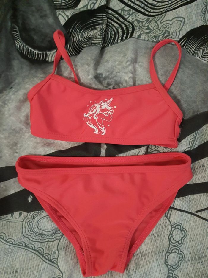 Bikini petite fille