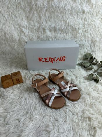 Paire de sandales Reqins taille 28