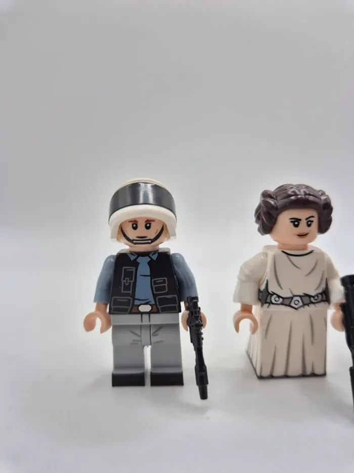 Figurines type lego Jedi Luke Skywalker Princesse Leia et 2 soldats Rebel star wars - photo numéro 4