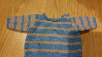 pull 3 mois tricote mains